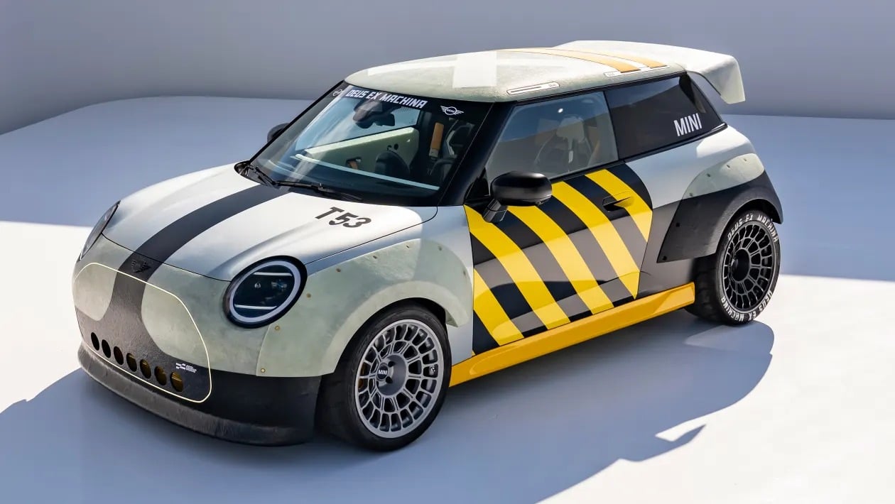 MINI JCW x Deus Ex Machina