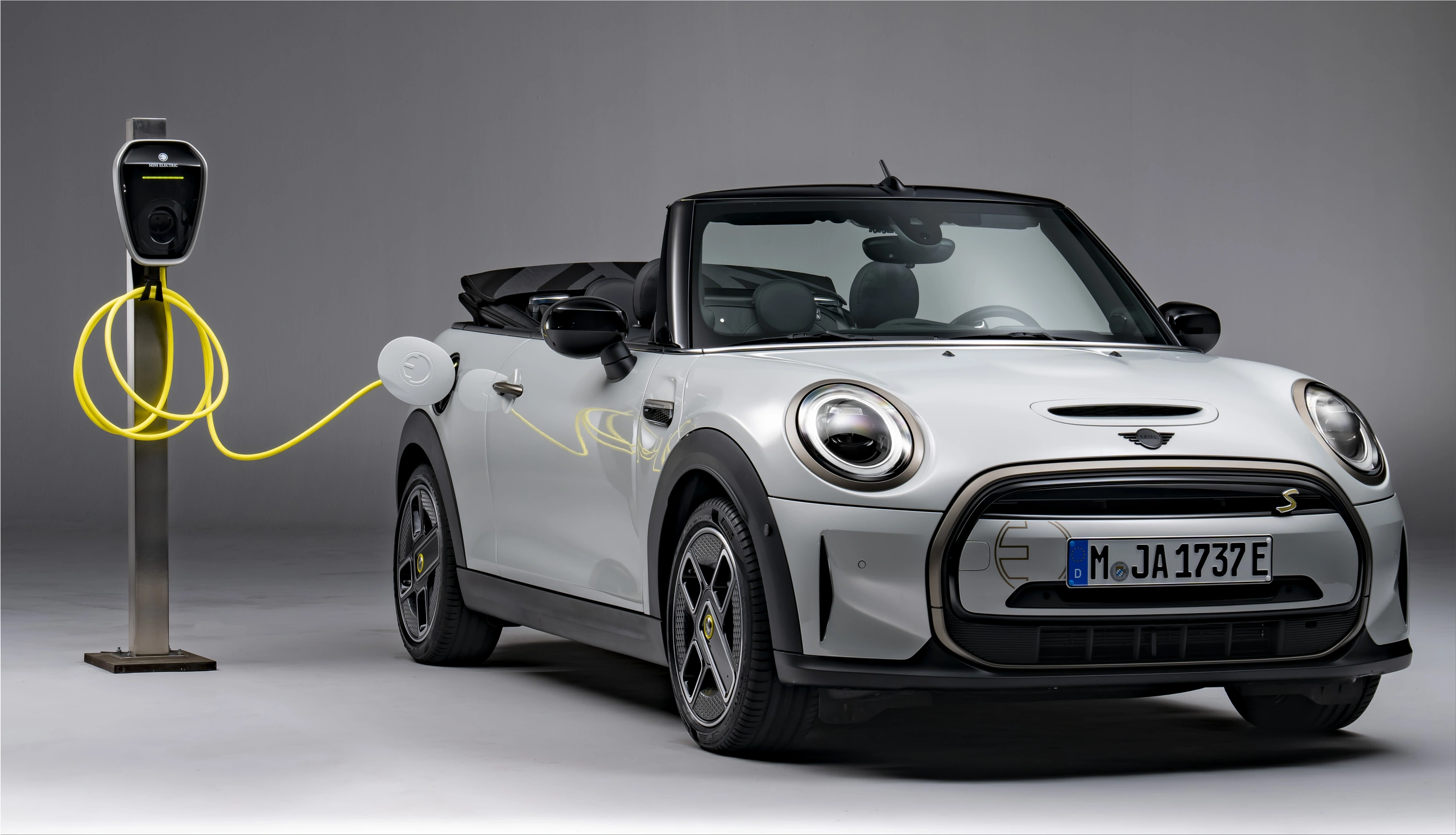 MINI Cabriolet EV