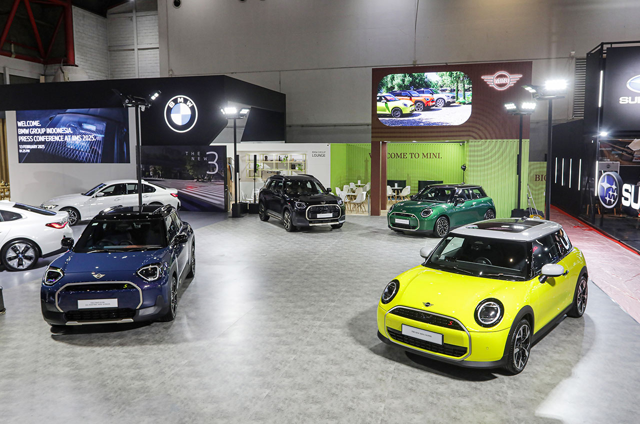 Pameran Mobil IIMS MINI Cooper