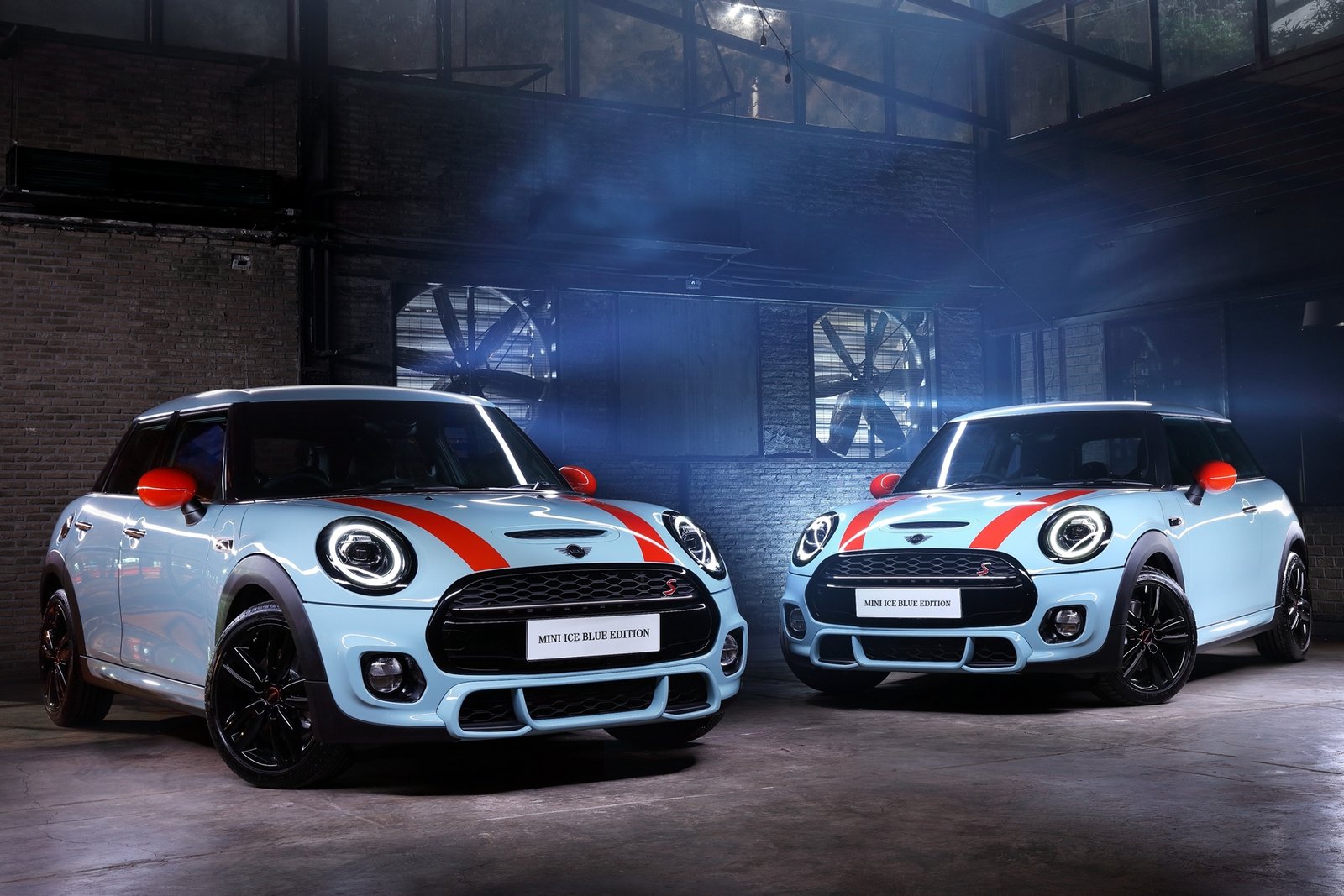 MINI Cooper Ice Blue Edition